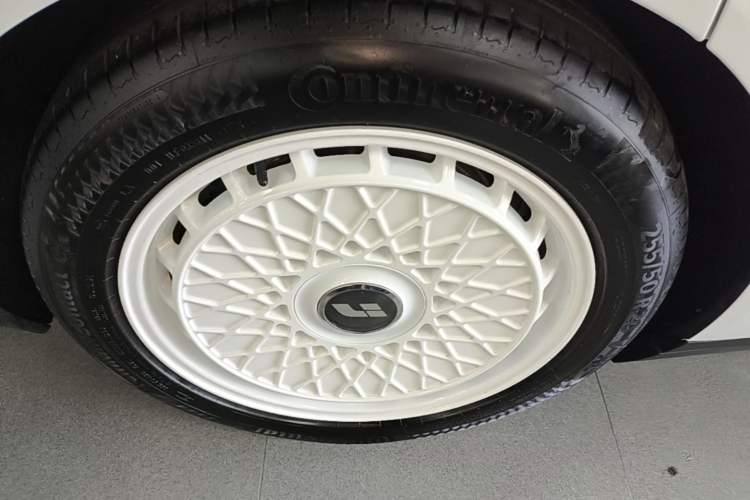 Used Li Auto i8 2025 Model Standard Version Right Rear Wheel Hub