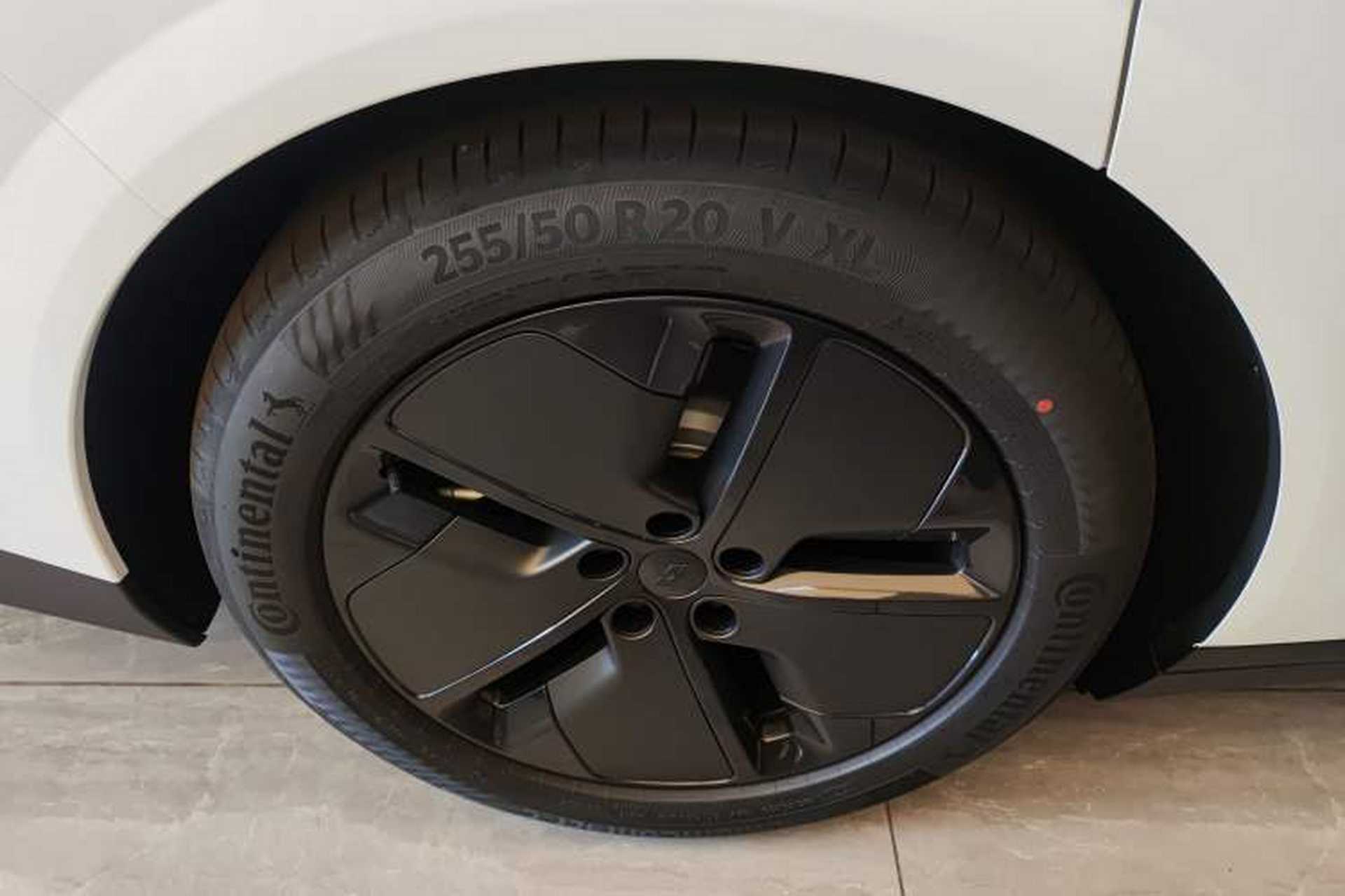 Used Li Auto i8 2025 Model Standard Version Right Rear Wheel Hub