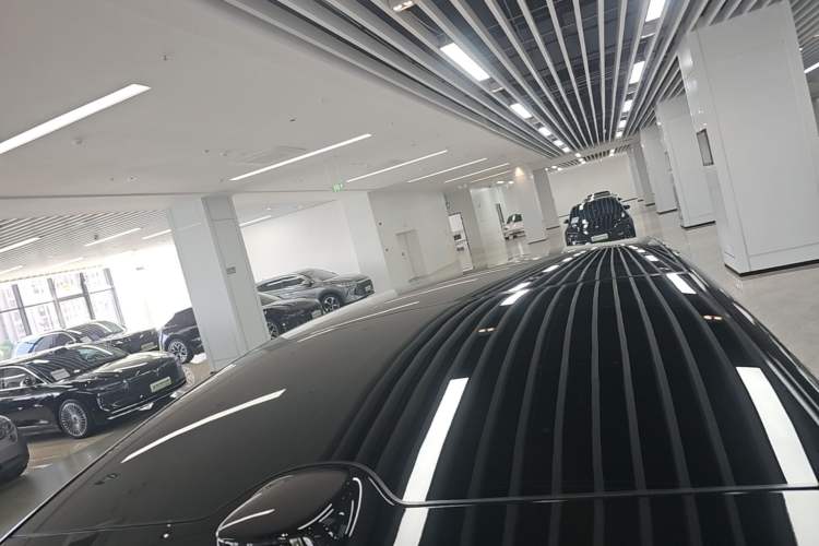Used Li Auto i8 2025 Model Standard Version Roof