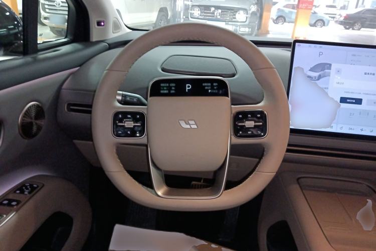 Used Li Auto i8 2025 Model Standard Version Steering Wheel