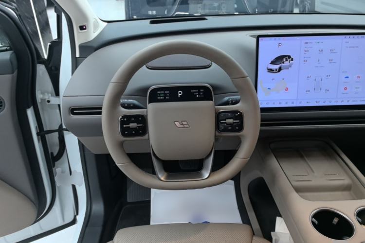 Used Li Auto i8 2025 Model Standard Version Steering Wheel