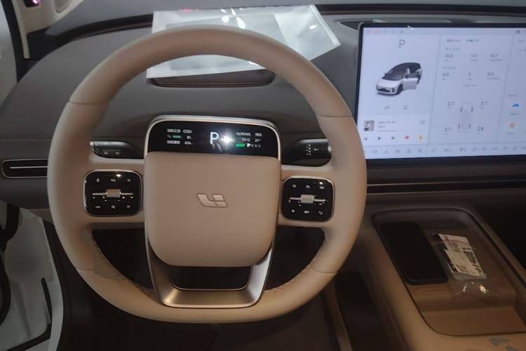 Used Li Auto i8 2025 Model Standard Version Steering Wheel