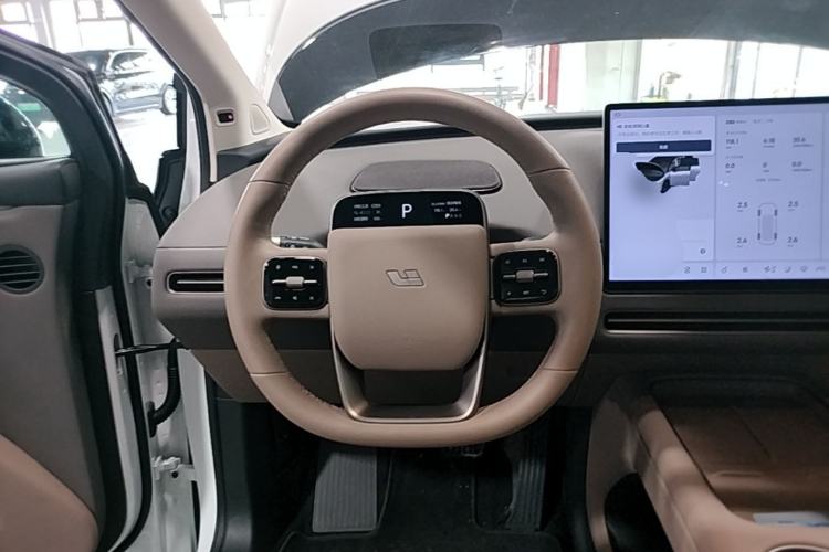 Used Li Auto i8 2025 Model Standard Version Steering Wheel