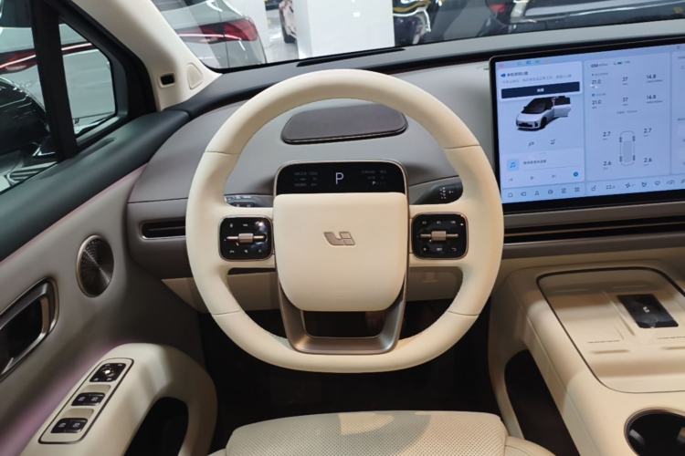 Used Li Auto i8 2025 Model Standard Version Steering Wheel