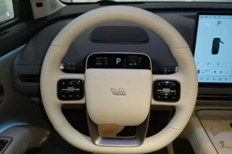 Used Li Auto i8 2025 Model Standard Version Steering Wheel
