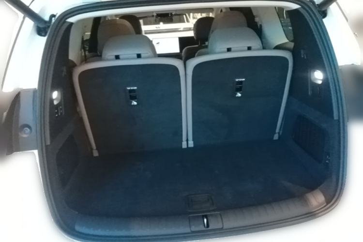 Used Li Auto i8 2025 Model Standard Version Trunk