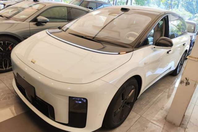Used Li Auto i8 2025 Model Standard Version