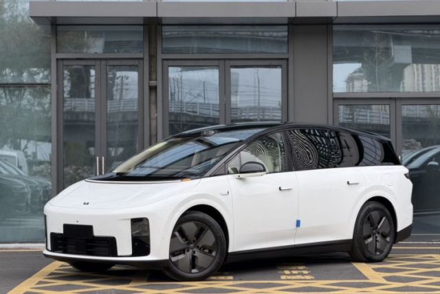 Used Li Auto i8 2025 Model Standard Version
