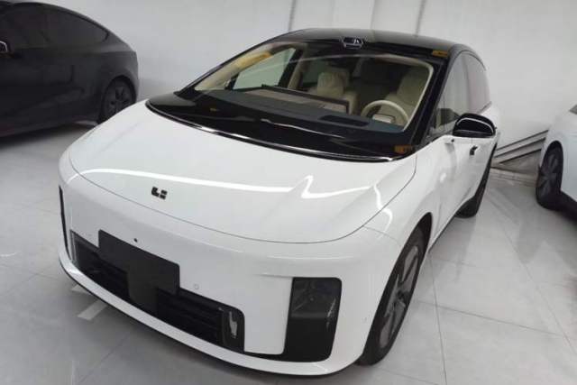 Used Li Auto i8 2025 Model Standard Version