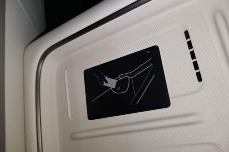 Used Li Auto i8 2025 Model Standard Version Vehicle Key