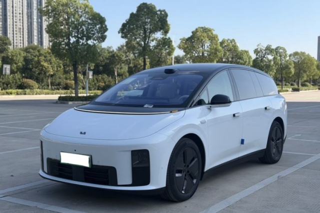 Used Li Auto i8 2025 Model Standard Version