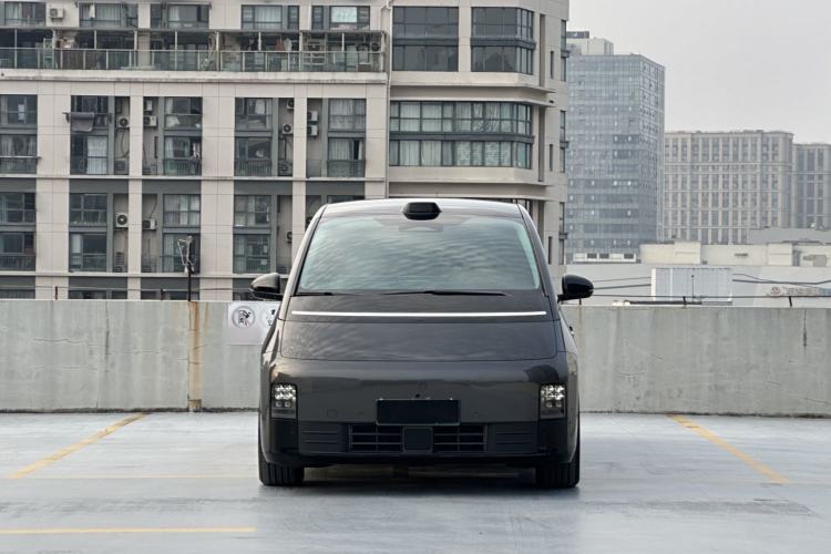 Used Li Auto MEGA 2024 Ultra Model Exterior 1
