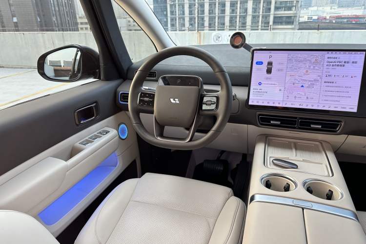 Used Li Auto MEGA 2024 Ultra Model Interior 2