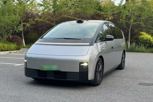 Used Li Auto MEGA 2024 Ultra Model