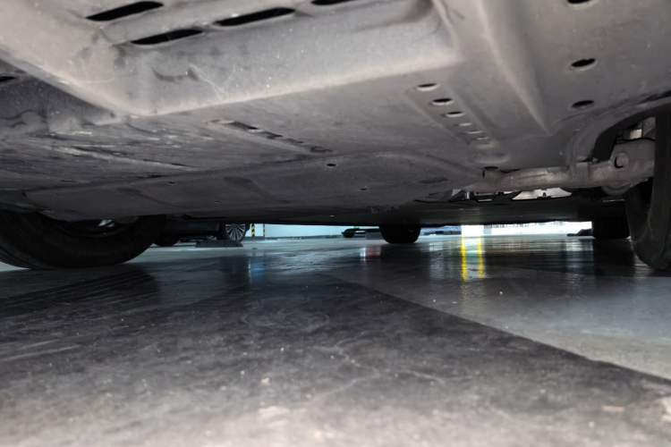 Used Li Auto MEGA 2024 Ultra Model Chassis Rear Right