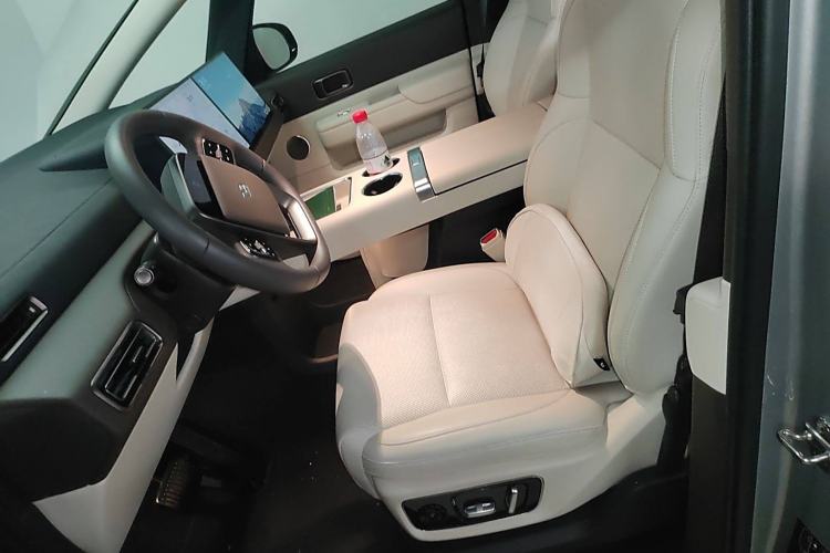 Used Li Auto MEGA 2024 Ultra Model Left Front Seat