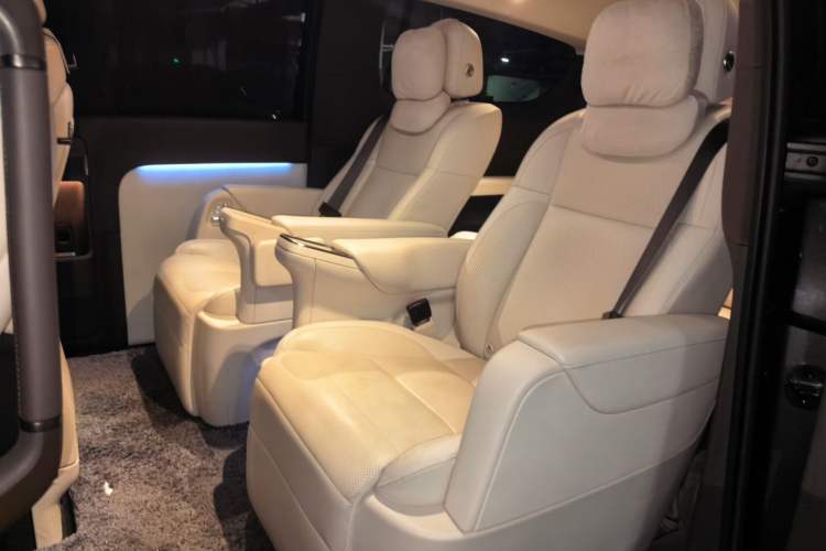 Used Li Auto MEGA 2024 Ultra Model Left Rear Seat