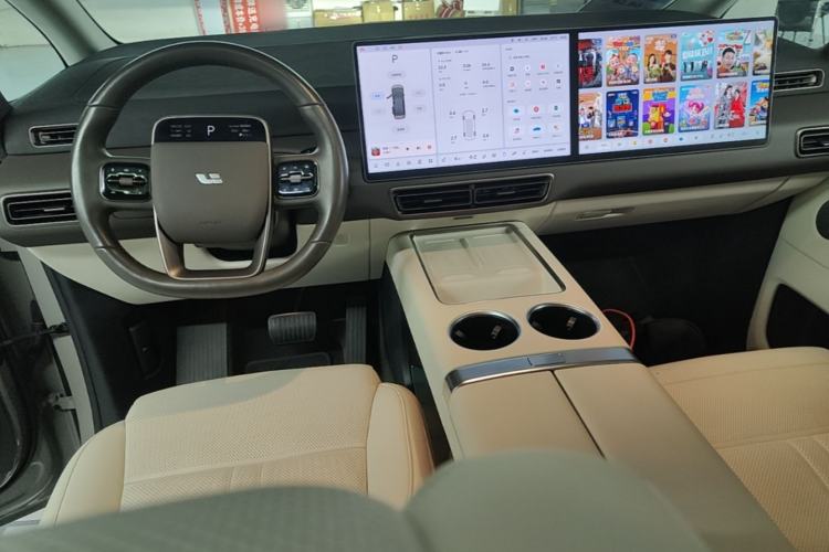 Used Li Auto MEGA 2024 Ultra Model Center Console