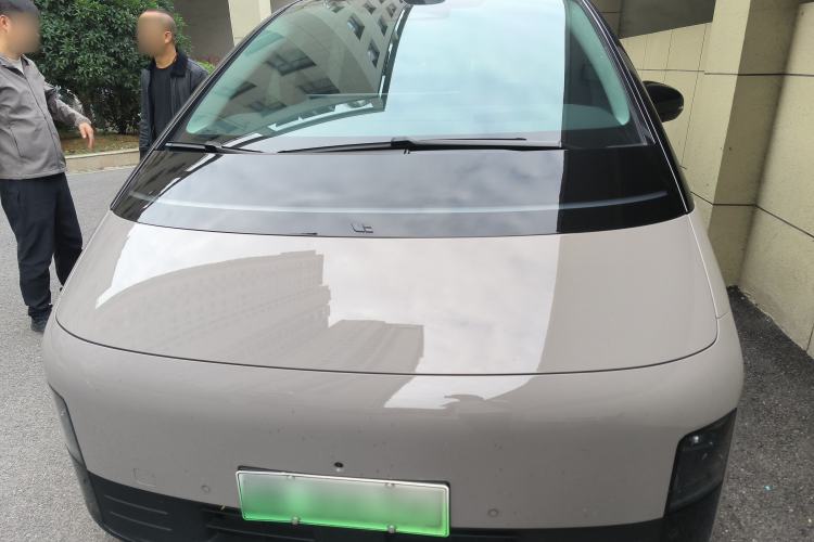Used Li Auto MEGA 2024 Ultra Model Engine Bay