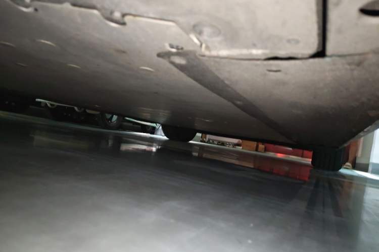 Used Li Auto MEGA 2024 Ultra Model Chassis Front Left