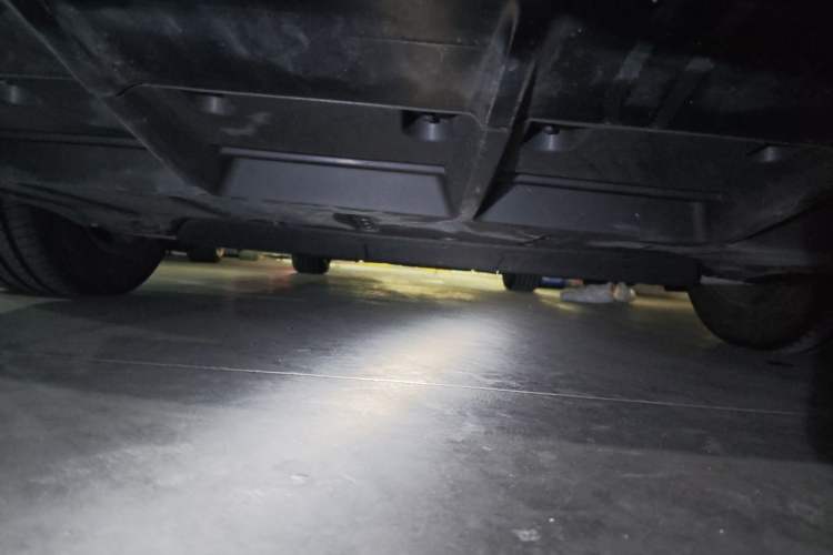 Used Li Auto MEGA 2024 Ultra Model Chassis Rear