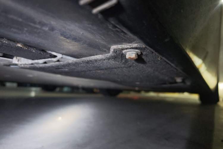 Used Li Auto MEGA 2024 Ultra Model Chassis Rear Right