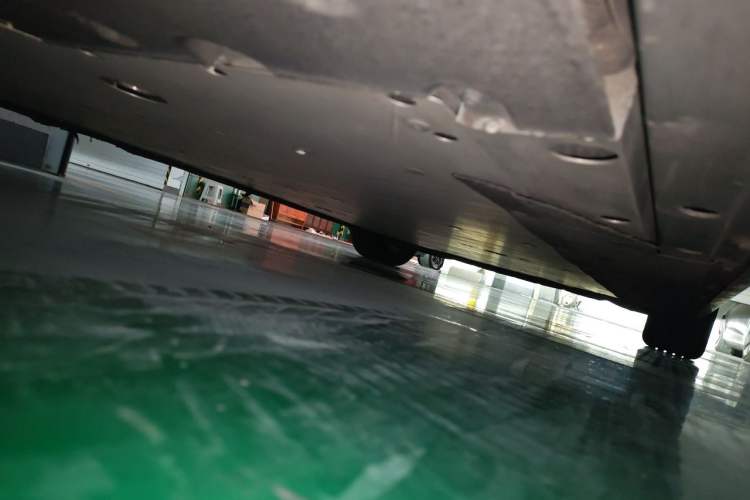 Used Li Auto MEGA 2024 Ultra Model Chassis Rear Right