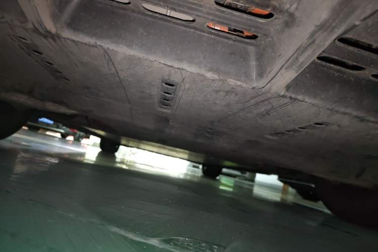 Used Li Auto MEGA 2024 Ultra Model Chassis Rear