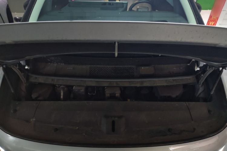 Used Li Auto MEGA 2024 Ultra Model Engine Bay