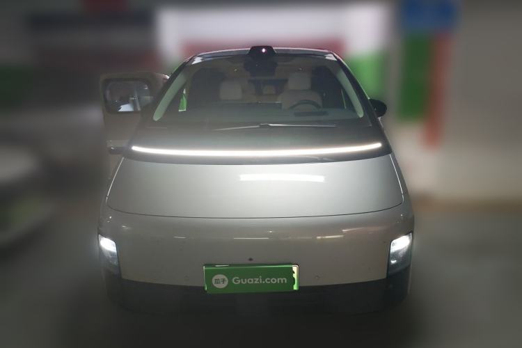 Used Li Auto MEGA 2024 Ultra Model Front