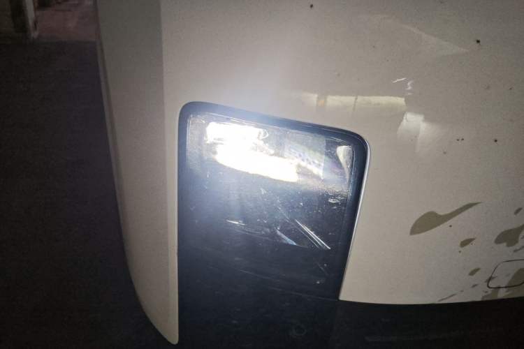 Used Li Auto MEGA 2024 Ultra Model Right Front Headlight