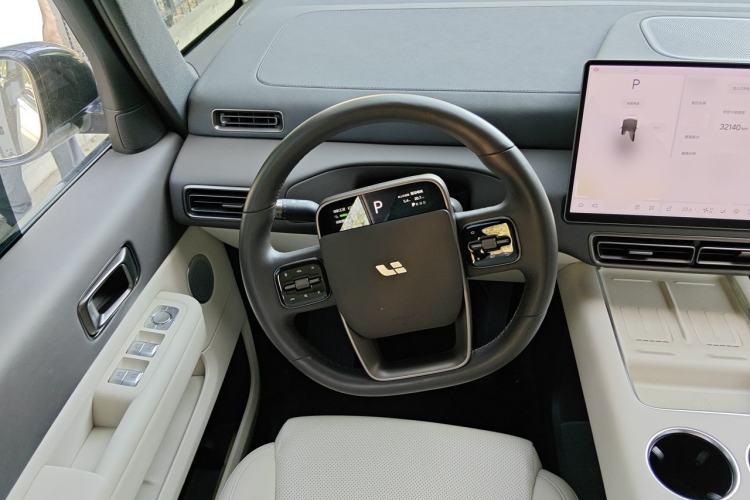 Used Li Auto MEGA 2024 Ultra Model Steering Wheel
