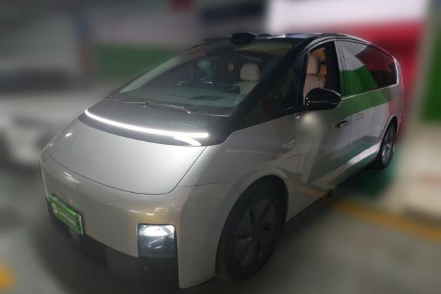 Used Li Auto MEGA 2024 Ultra Model