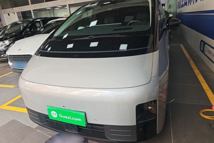 Li Auto MEGA 2024 Ultra Model