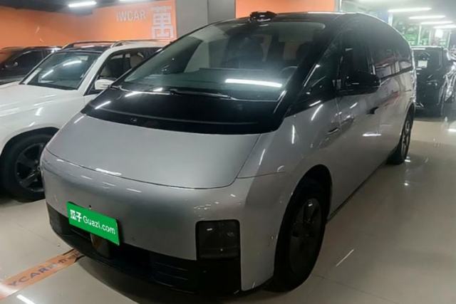 Li Auto MEGA 2024 Ultra Model с пробегом