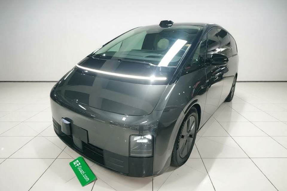 Li Auto MEGA 2024