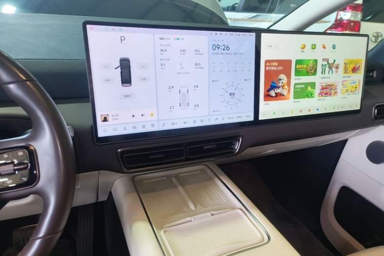 Used Li Auto MEGA 2024 Ultra Model Audio And AC Panel