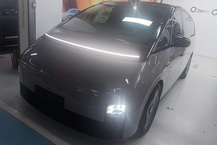Used Li Auto MEGA 2024 Ultra Model Guazi used car, China used car export, Used car for sale, Used cars, Cheapest cars for sale