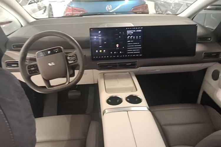 Used Li Auto MEGA 2024 Ultra Model Center Console