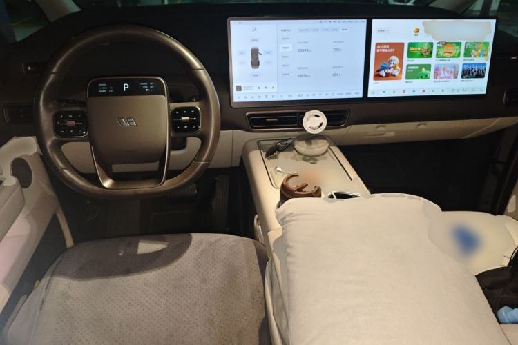 Used Li Auto MEGA 2024 Ultra Model Center Console