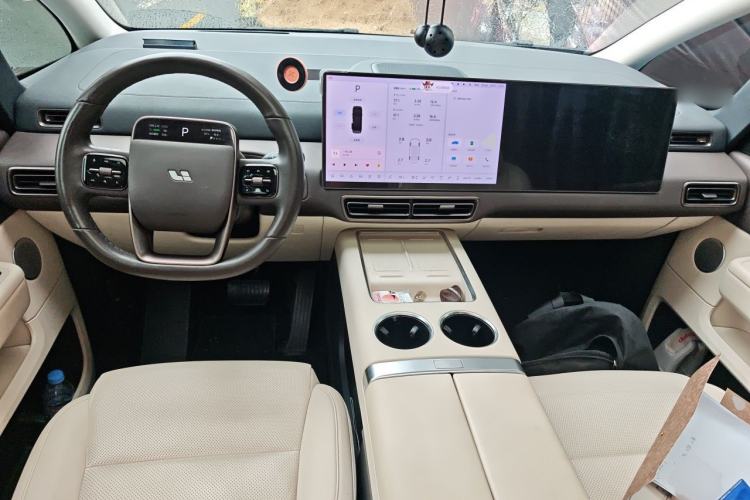 Used Li Auto MEGA 2024 Ultra Model Center Console