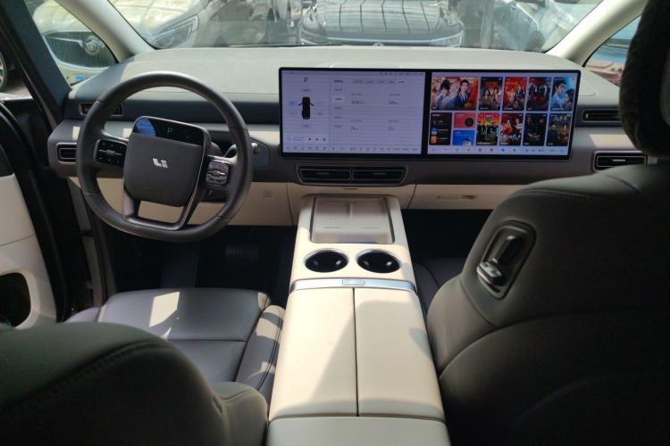 Used Li Auto MEGA 2024 Ultra Model Center Console