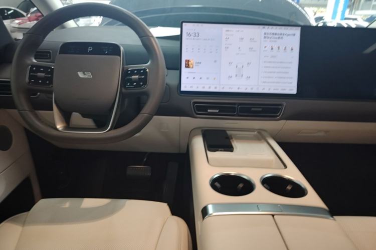 Used Li Auto MEGA 2024 Ultra Model Center Console