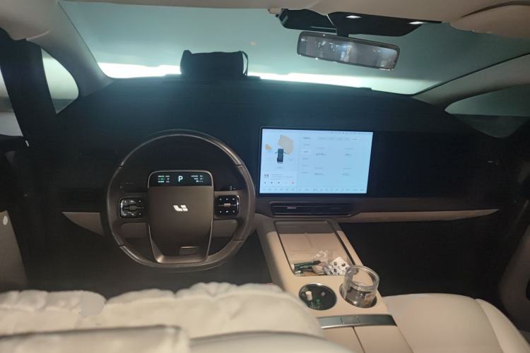 Used Li Auto MEGA 2024 Ultra Model Center Console