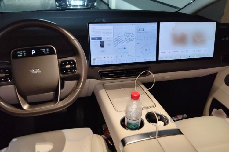 Used Li Auto MEGA 2024 Ultra Model Center Console