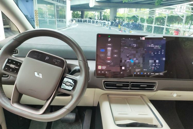 Used Li Auto MEGA 2024 Ultra Model Center Console