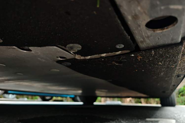 Used Li Auto MEGA 2024 Ultra Model Chassis Front Left