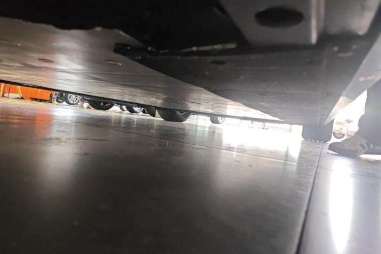 Used Li Auto MEGA 2024 Ultra Model Chassis Front Left