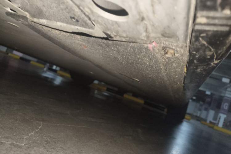Used Li Auto MEGA 2024 Ultra Model Chassis Front Left