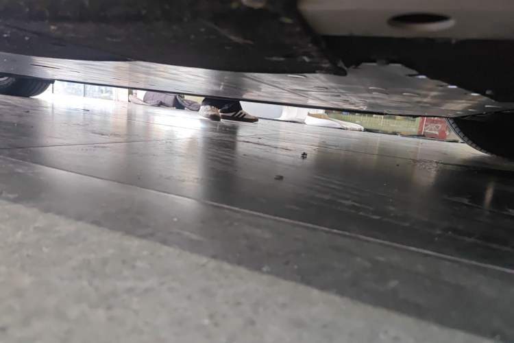 Used Li Auto MEGA 2024 Ultra Model Chassis Front Right